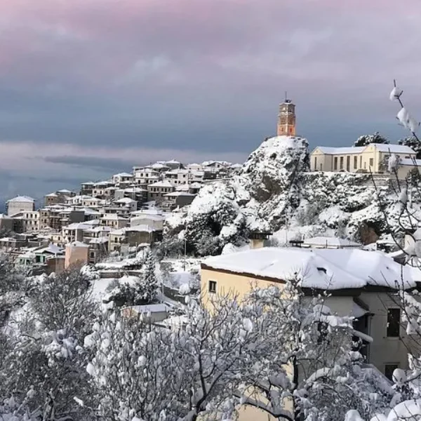 VIP-Transfers-Arachova-winter-photo VIP-Transfers-Arachova-winter-photo